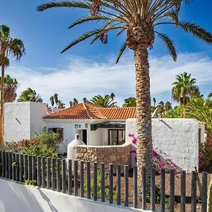 https://villa-savila.in-canary-islands.com